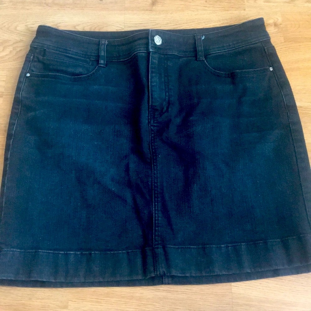 White House Black Market Black Jean Skirt